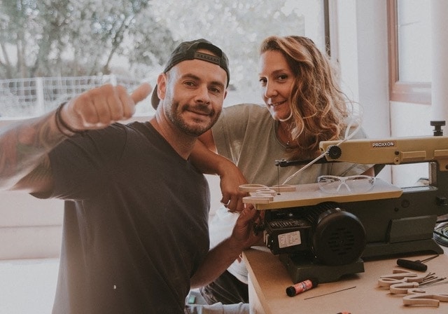 Círculos bebé personalizados: Joan y Montse en casa